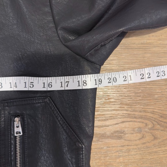 Topshop Faux Leather Black Moto Jacket Womens Size US 8-Zipped Sleeve-Super Cute - Picture 9 of 16